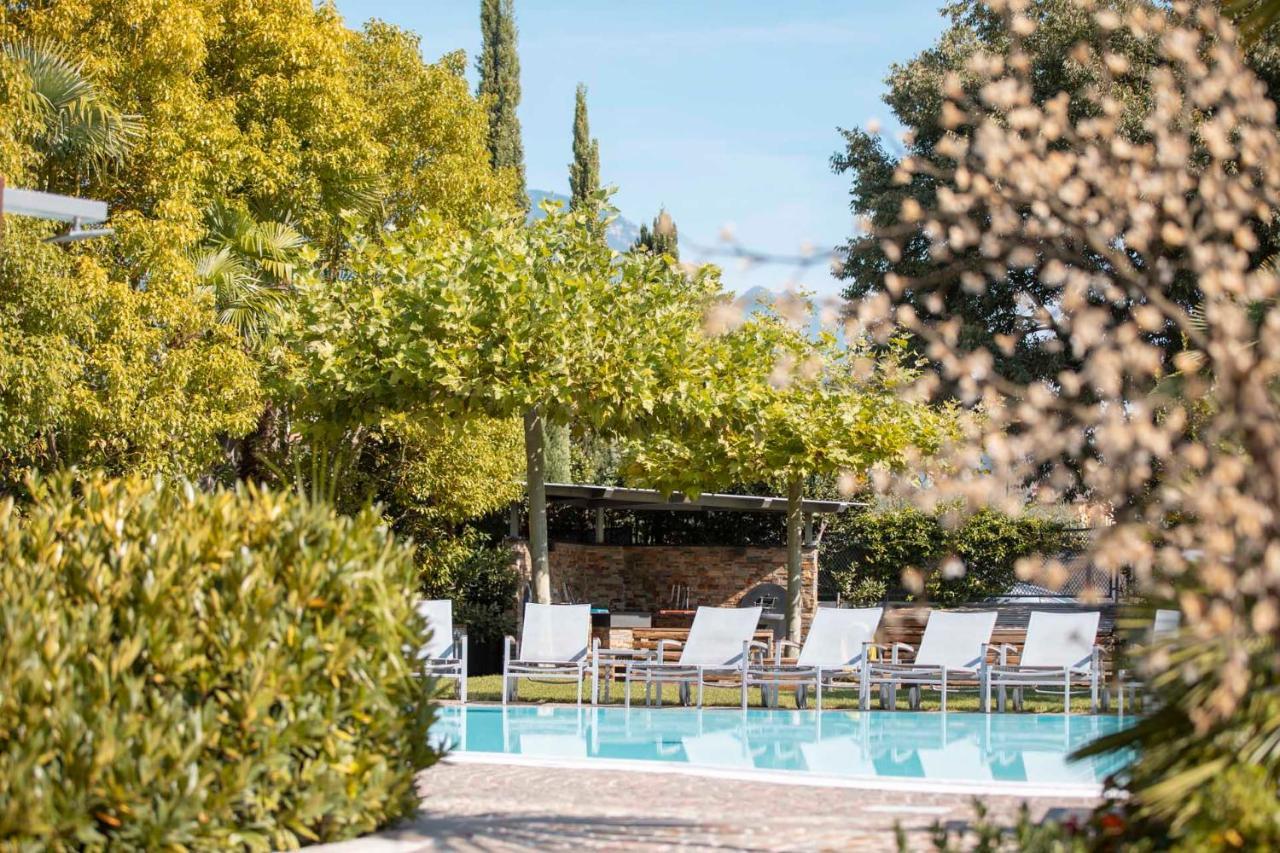 4 Limoni Apartment Resort Riva del Garda Exterior foto